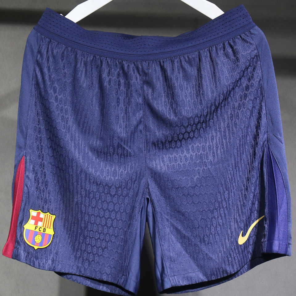 Short Barcelona Player Version 24/25